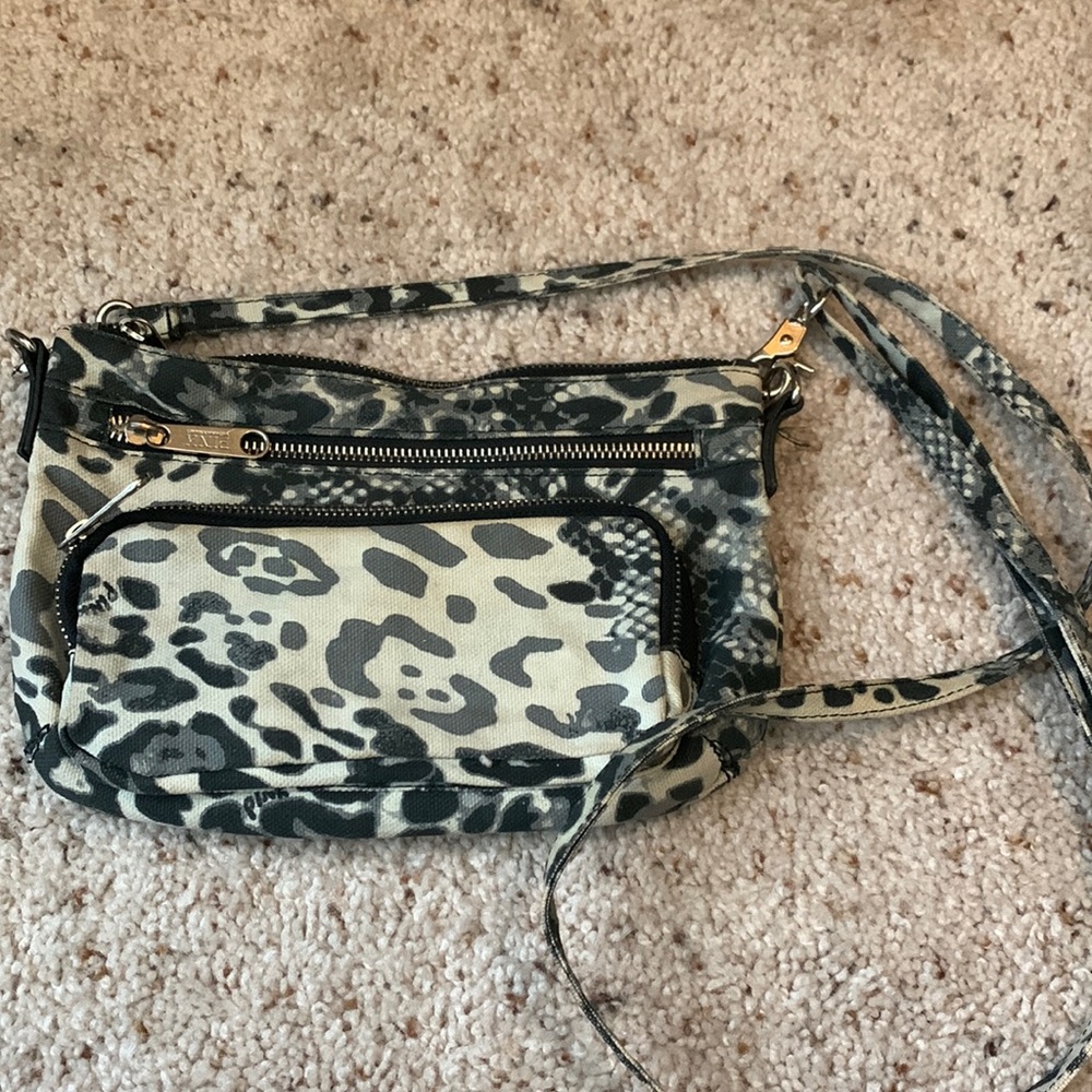 Grey cheetah crossbody